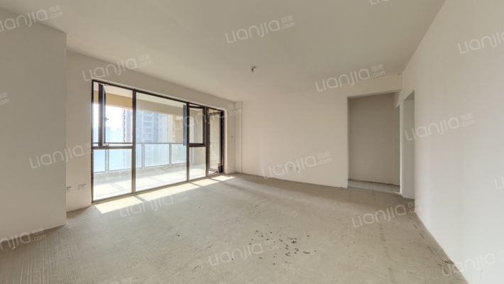 南湖国际中心二手房实景图