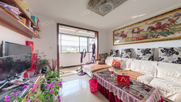 顺江新苑B区二手房实景图