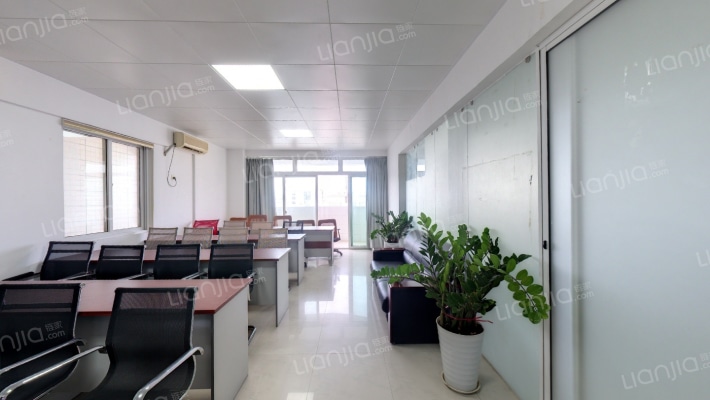 新城国际二手房实景图