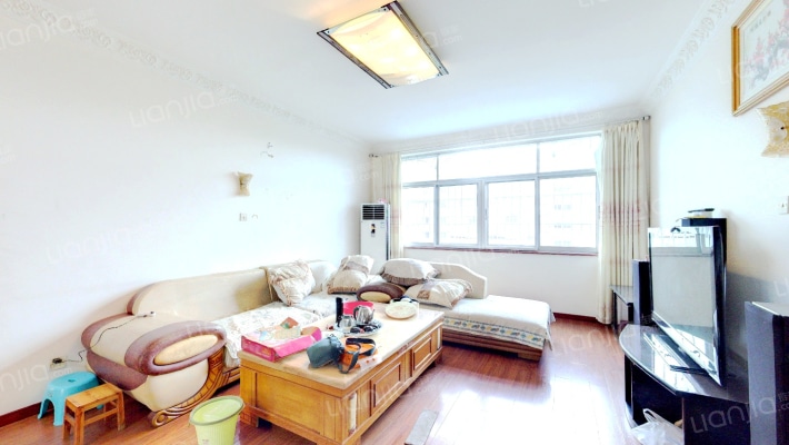 蒙山街24号二手房实景图