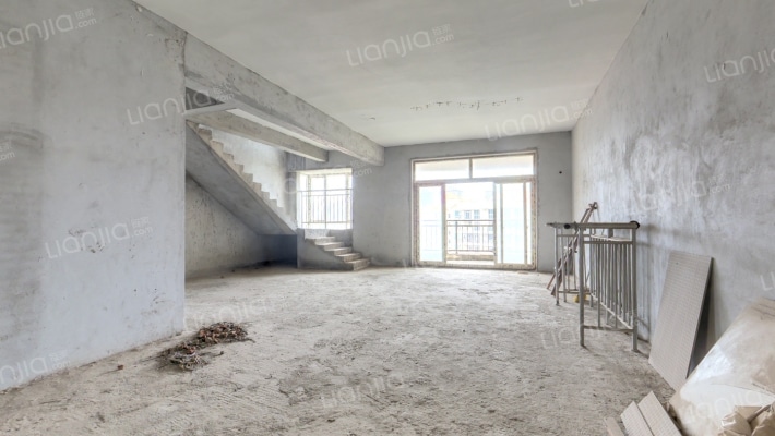 冠和金山龍庭二手房实景图