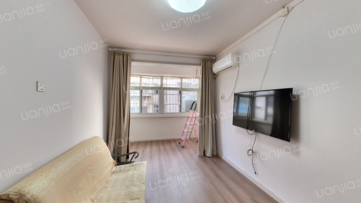 经七路46号院二手房实景图