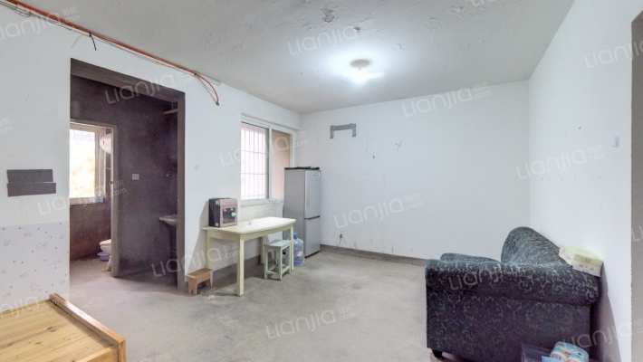 石雪公寓南区二手房实景图