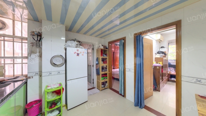 八一花园二手房实景图