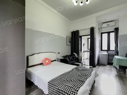 整租·紫御江山誉公馆 1室0厅 南