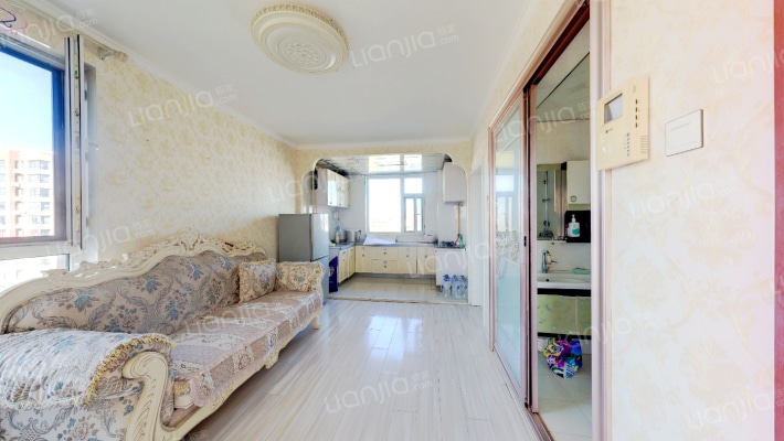 万龙第八城B区二手房实景图