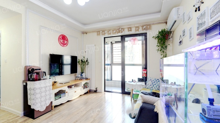 升龙国际中心E区二手房实景图