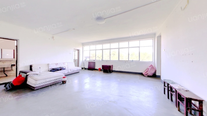 鄂西北粮贸家属院二手房实景图