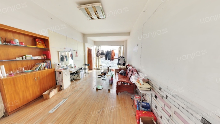金色极地二手房实景图