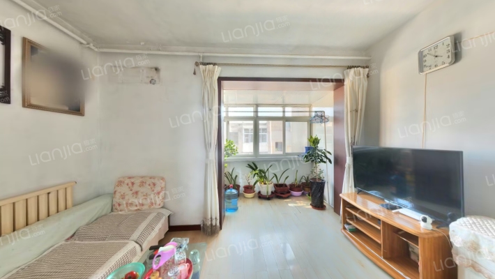 园丁楼二手房实景图