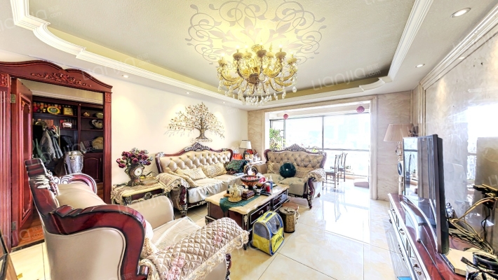 冠坤臻品二手房实景图