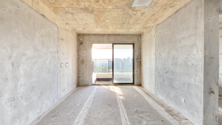 盛世春江二手房实景图