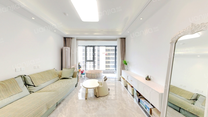 世茂璀璨天城二手房实景图