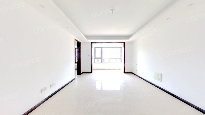 万科龙湖紫郡二手房实景图