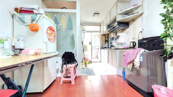 建大五小区二手房实景图