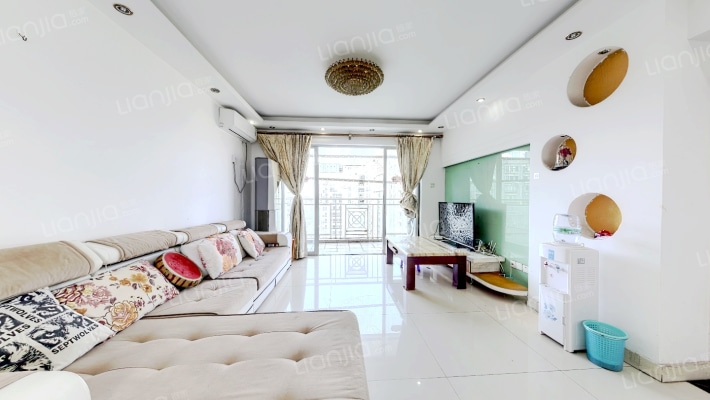 美丽AAA花园二手房实景图