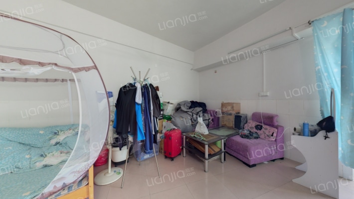 青年苑小区二手房实景图