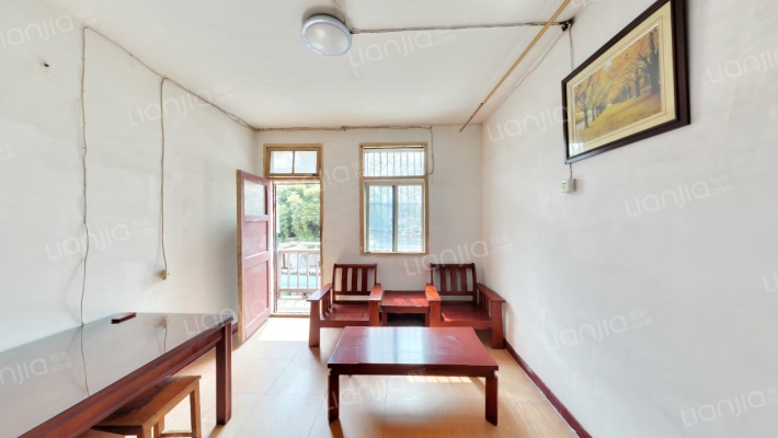 启秀路20号二手房实景图