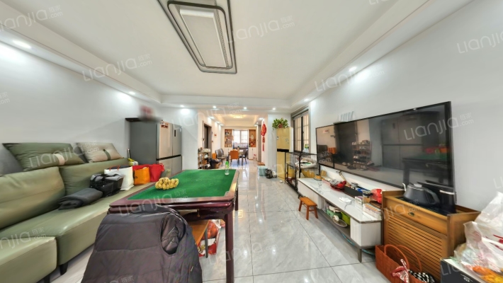 世纪大道32号二手房实景图