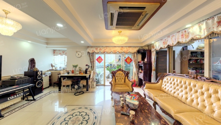 宝华豪庭二手房实景图