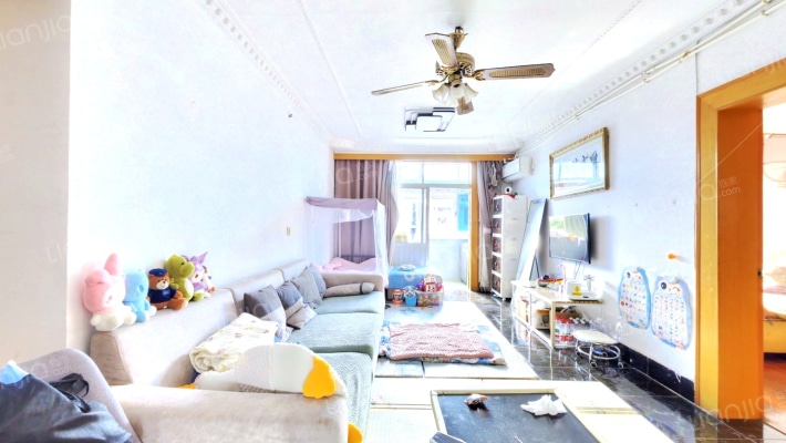 天虹四村二手房实景图