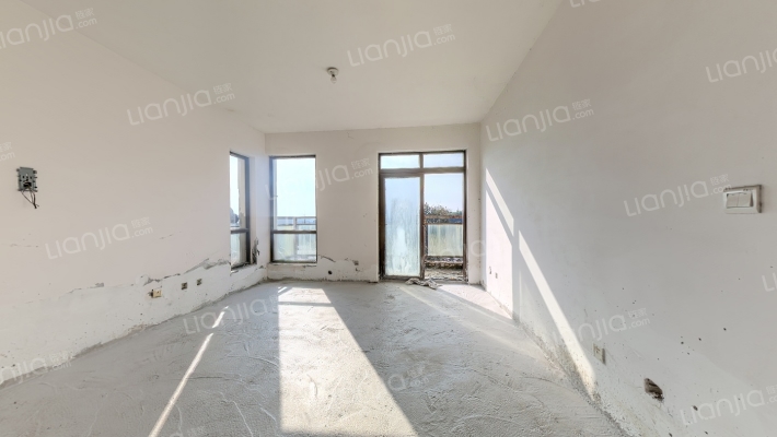 山水间二手房实景图