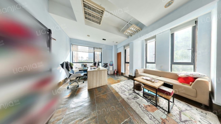 西港发展中心二手房实景图