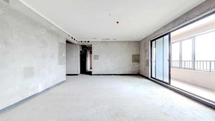 鲁能泰山7号一街区二手房实景图