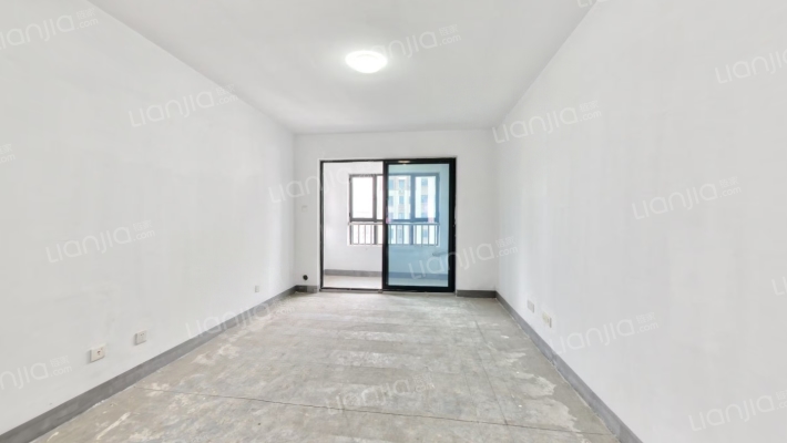 新港家园二手房实景图