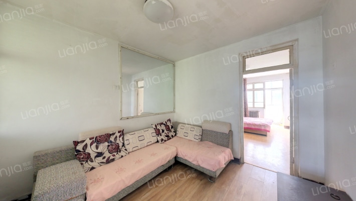 水库家属院二手房实景图