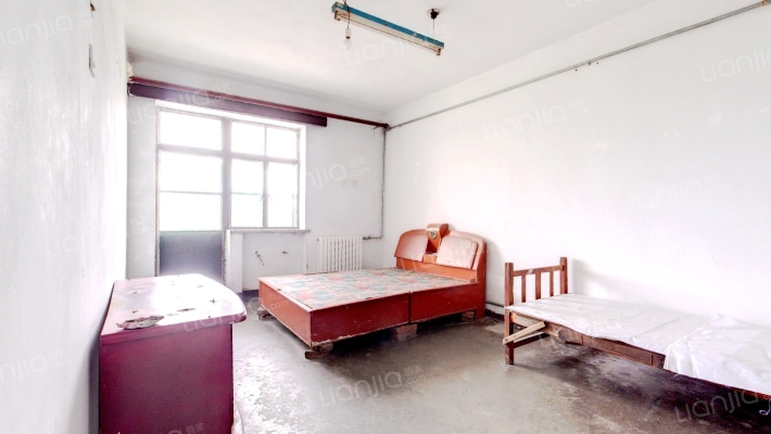 聚丙烯小区二手房实景图