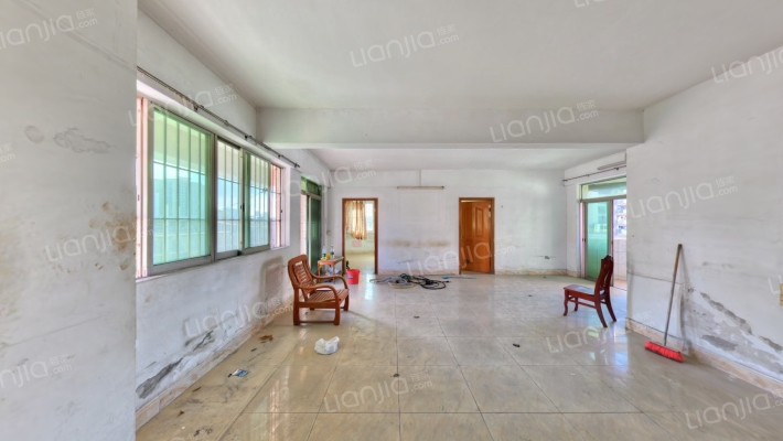 怡华苑二手房实景图