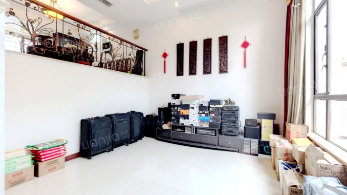 西郊景园二手房实景图