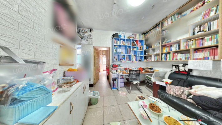 食品公司家属院二手房实景图