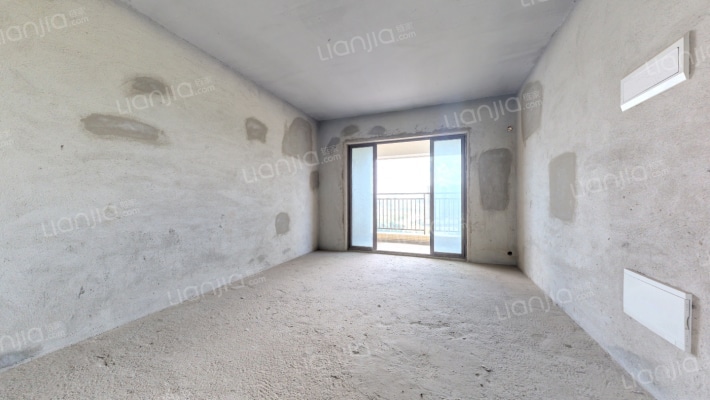 万城皇冠豪苑二手房实景图