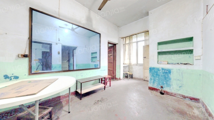 日报印刷厂家属院二手房实景图