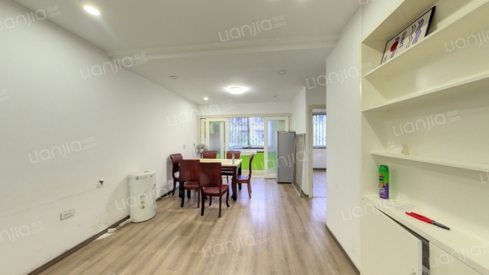 安康路三百三十弄二手房实景图