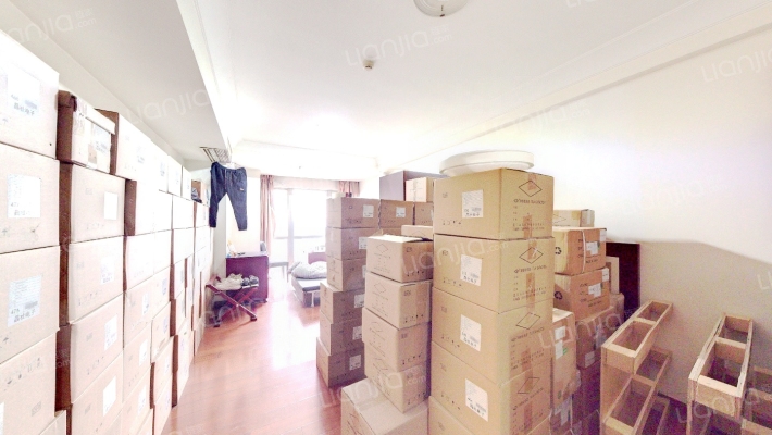 吉田国际公寓二手房实景图