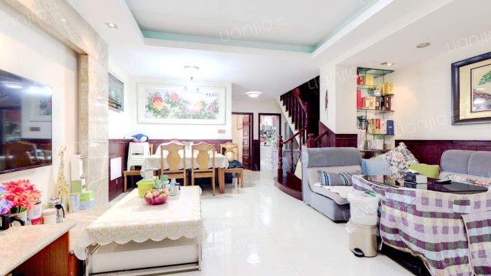 青城24院二手房实景图