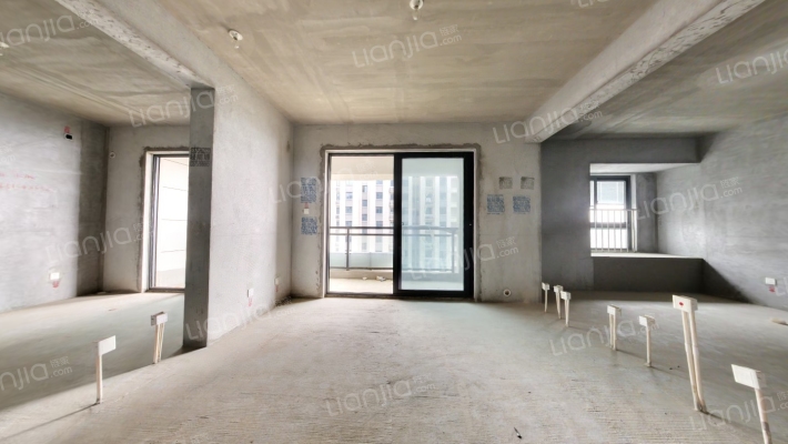 中船·翠湖名邸二手房实景图