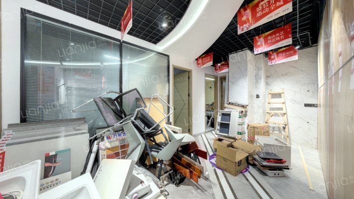 长沙奥克斯商务创汇中心二手房实景图