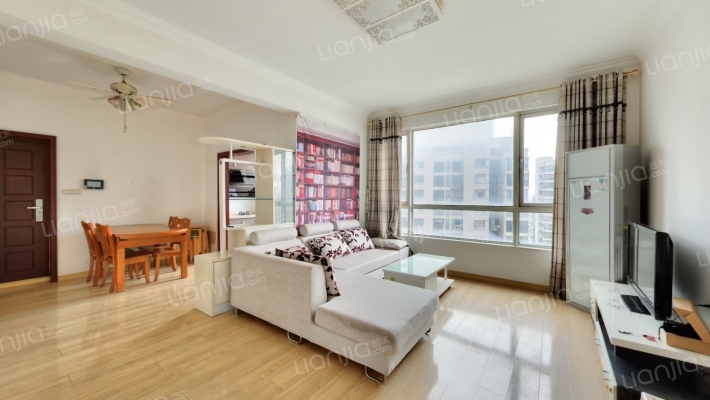 中大长江紫都三期二手房实景图