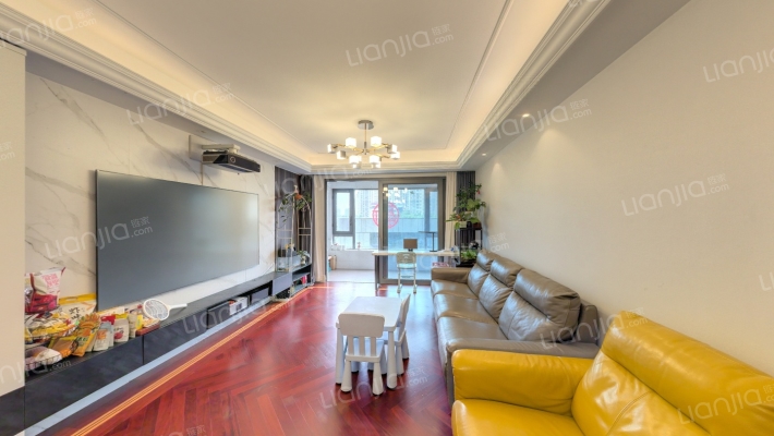 融创融宁府二手房实景图