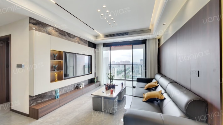 融创云湖十里C区二手房实景图