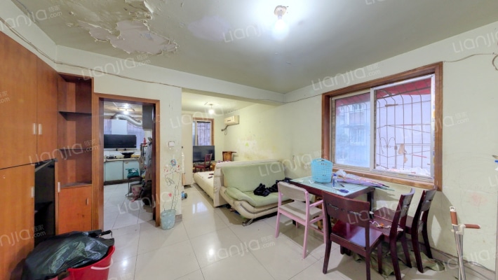 安蓉路8号二手房实景图