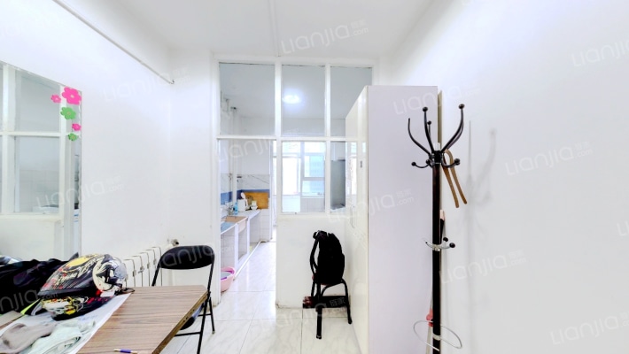 公交皮革厂宿舍二手房实景图