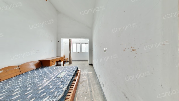 江畔人家怡江苑二手房实景图