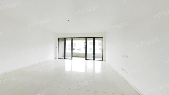 东华嘉苑一期二手房实景图