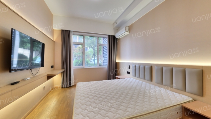 鲁商蓝岸丽舍二手房实景图