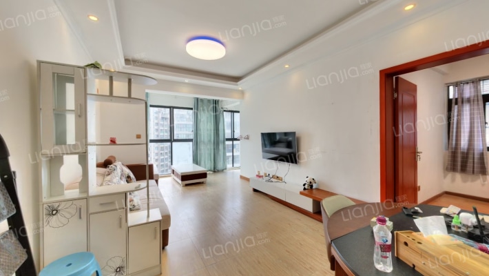 成都合院公园里二手房实景图